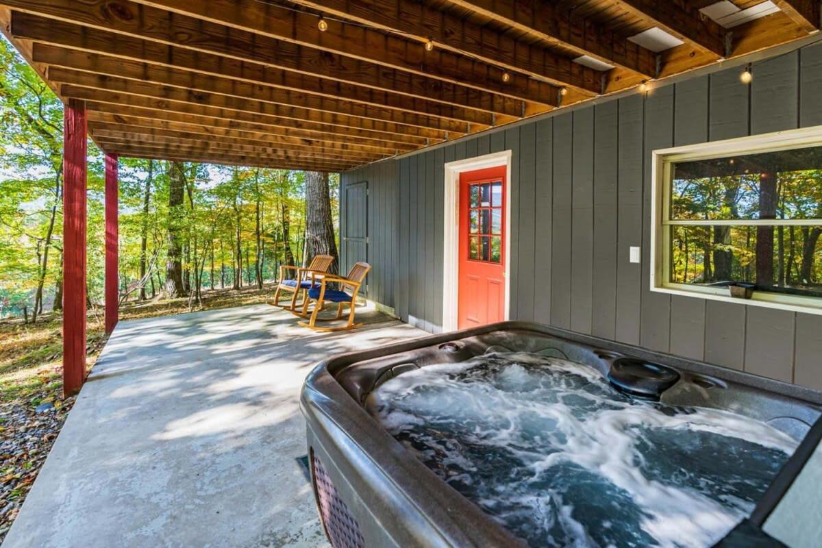 Hot Tub, Large Deck, Wifi, Fire Pit At Chalet Cabin Morton Grove Εξωτερικό φωτογραφία