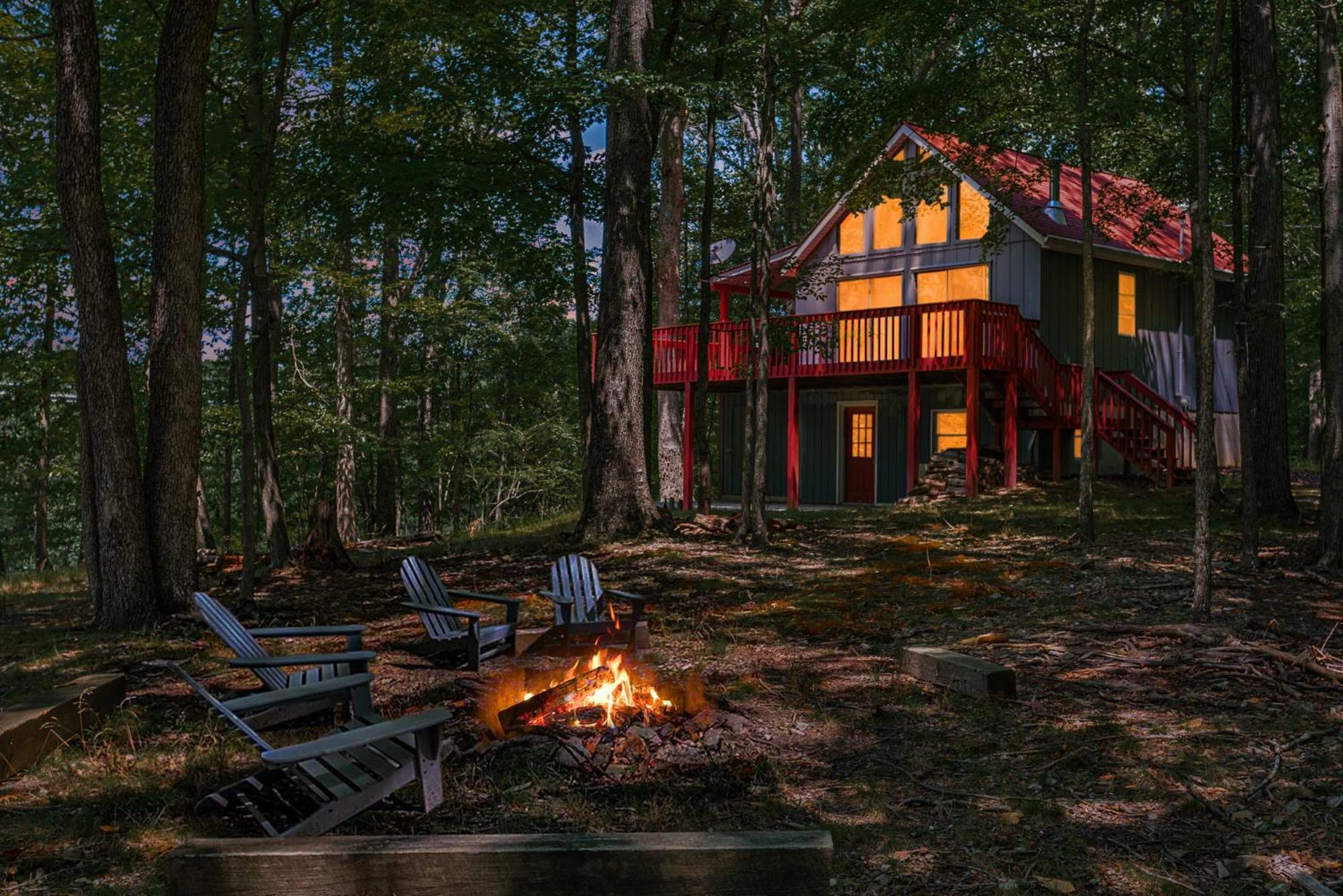 Hot Tub, Large Deck, Wifi, Fire Pit At Chalet Cabin Morton Grove Εξωτερικό φωτογραφία